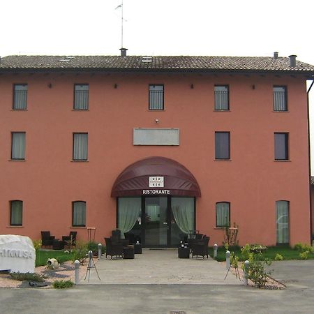 Hotel Hyknusa Reggio Emilia Luaran gambar
